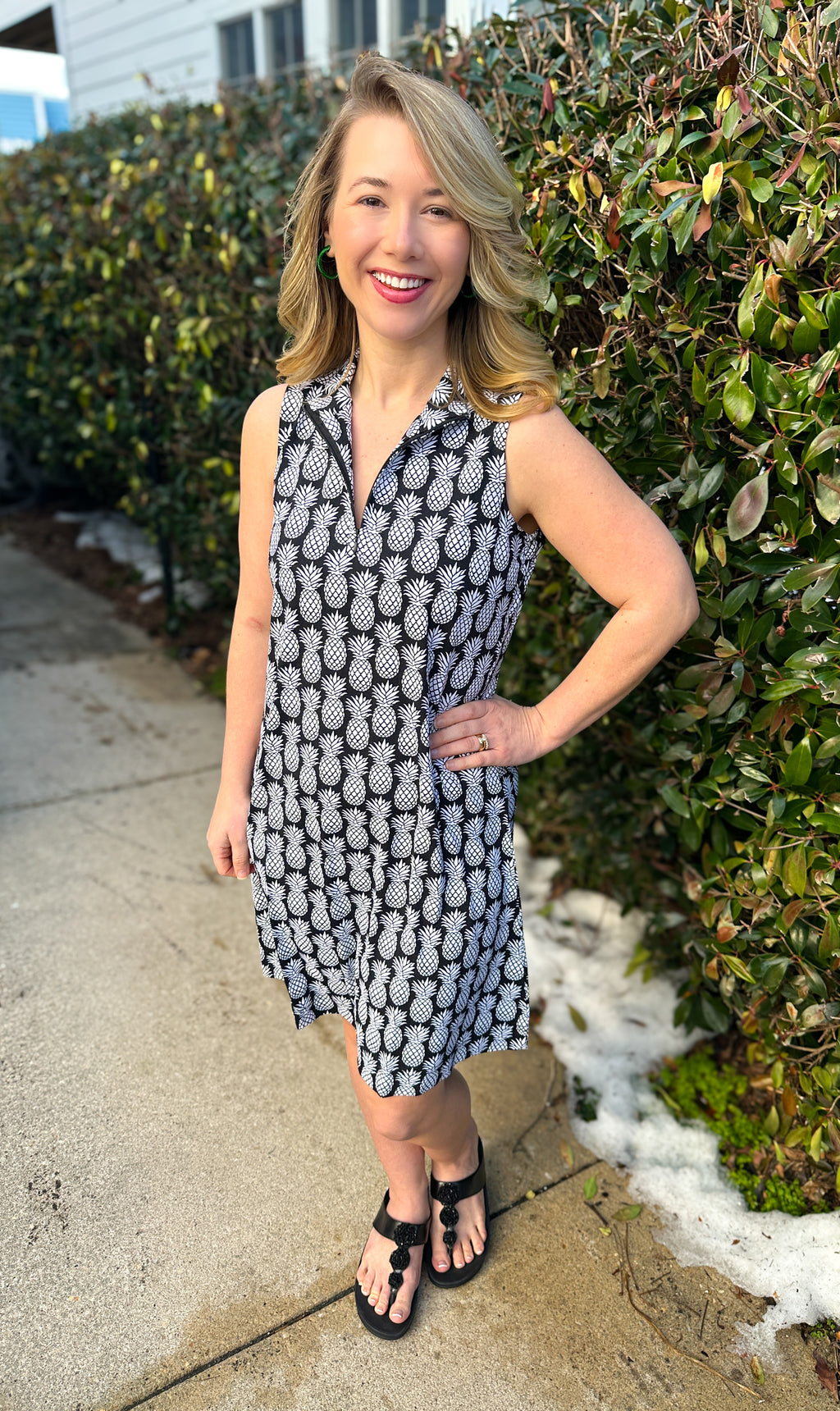 Beachtime by Lulu B Black and White Pineapples Sleeveless Quarter Zip Dress