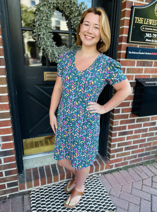 Lulu B Short Sleeve V Neck Leaves Dress – Blooming Boutique