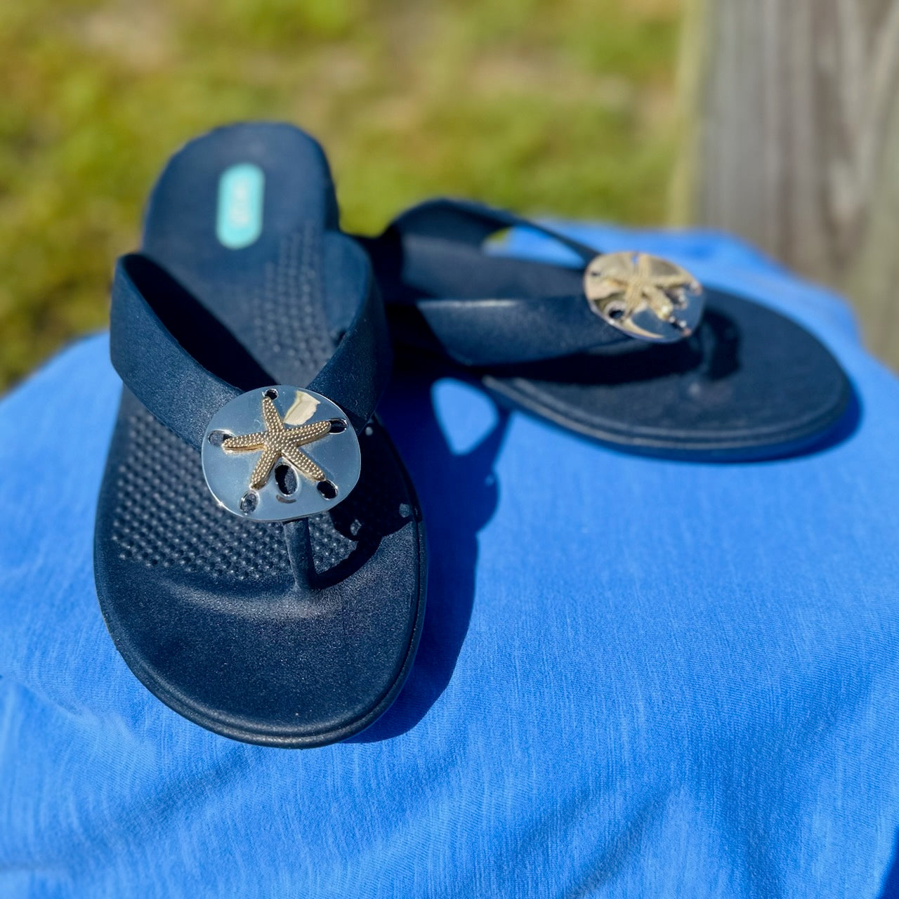 OkaB Navy Sand Dollar Sandals – Blooming Boutique