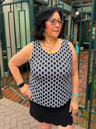 Lulu B Black and Stone Geometric Link UPF 50+ Scoop Neck Tank