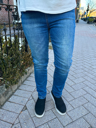 Everstretch High Rise Boyfriend Capri Medium