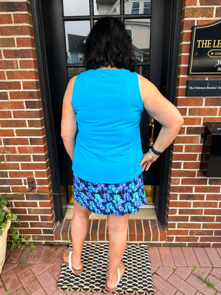 Lulu B Turquoise Sleeveless V-neck Tank