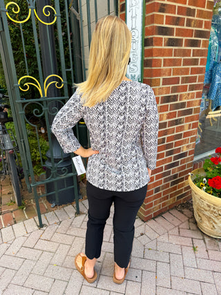 Lulu B Black Chevron Crew Neck 3/4 Sleeve Top