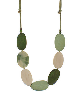 Geo Oval Wood Cord Necklace Green
