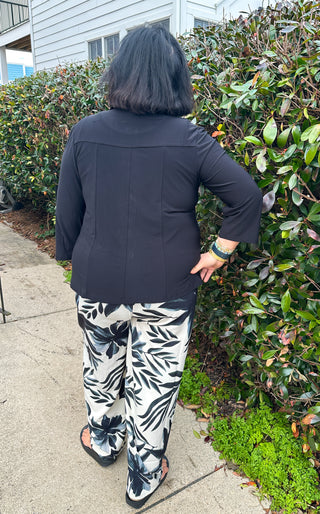 Tango Mango Black Wire Collar Swing Top