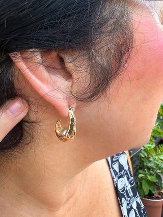 Hammered Gold Pearl Earrings