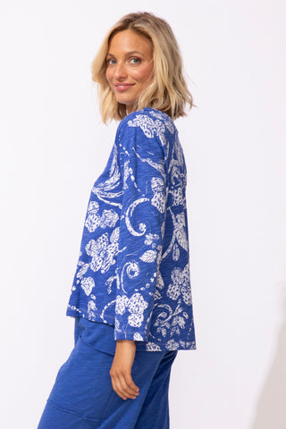 Escape by Habitat Resort Scroll V-neck Tee