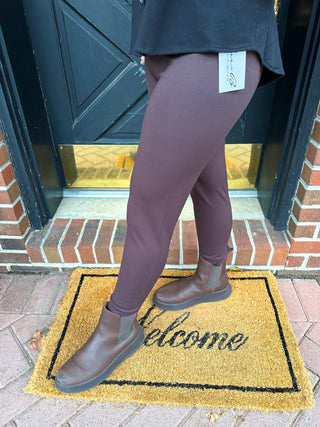 Lulu B Chocolate Brown Classic Capri Leggings Lulu B Chocolate Brown Classic Capri Leggings