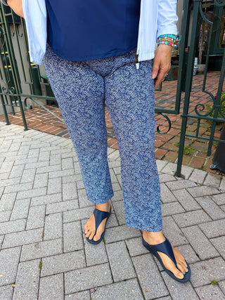 Lulu B Blue Animal Print Secret Pocket Capri Legging