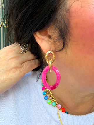 Linked Acrylic & Textured Metal Oval Earrings Fuchsia