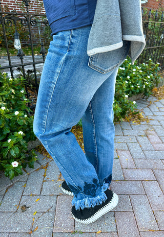 EverStretch Straight Ankle Jeans with Bottom Embroidery