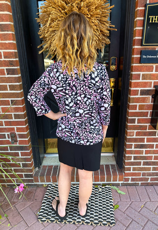 Lulu B Black Floral V-Neck 3/4 Sleeve Top