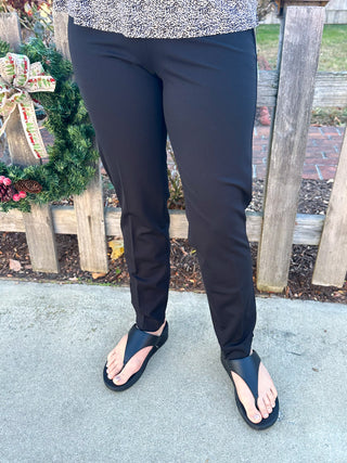 Lulu B Black Ankle Pants