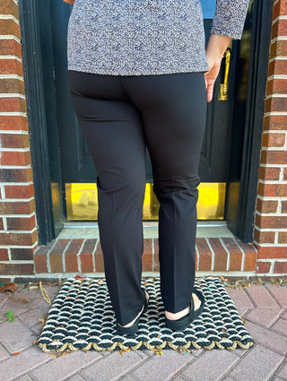 Lulu B Black Ankle Pants