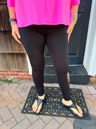 Lulu B Black Island Leggings