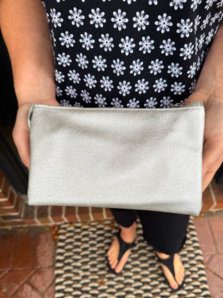 Riley Vegan Crossbody - Bright Silver