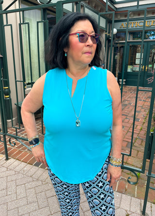Lulu B Clear Turquoise Sleeveless V-neck Tank