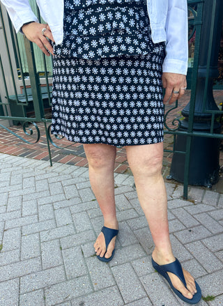 Beachtime by Lulu B Black Daisy 2-Pocket Skort
