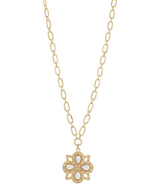 Antique Quatrefoil Pendant Necklace Cream