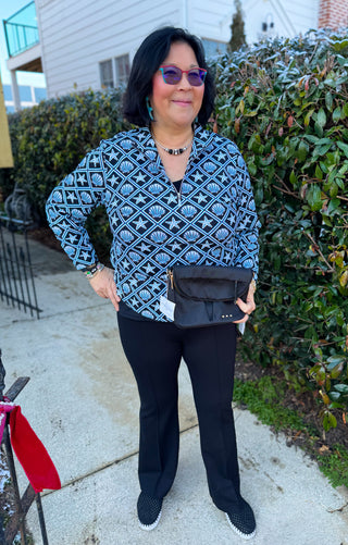 Lulu B Black and Turquoise Shells Quarter Zip Pullover