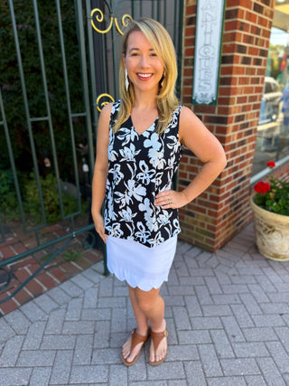 Lulu B Neutral Flower Sleeveless V-neck Top