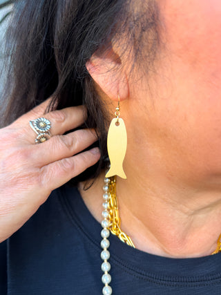 Gold Fish and Pearl Necklace Set