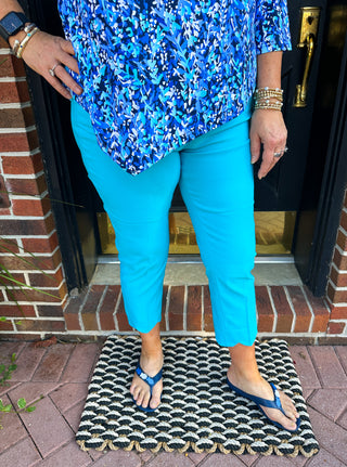 Lulu B Bangladine Clear Turquoise Scallop Capri