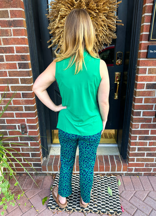Lulu B Emerald Giraffe Secret Pocket Capri Legging