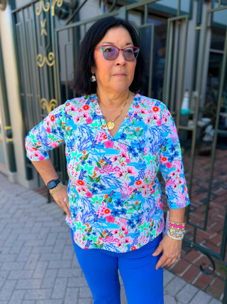 Lulu B Tropical Dragonfly V-Neck 3/4 Sleeve Top