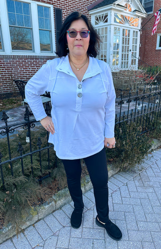 Lulu B White Button Pullover