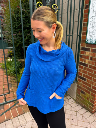 Lulu B Blue Waffle Texture Cowl Neck 2 Pocket Top