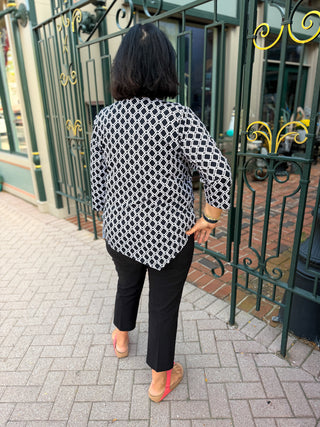 Lulu B Black and Stone Geometric Link Asymmetrical Scoop Neck Top