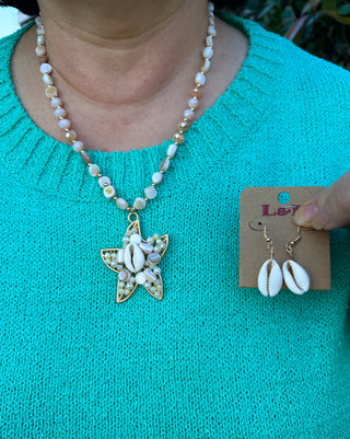 Cream Starfish and Shell Necklace and Earring Set