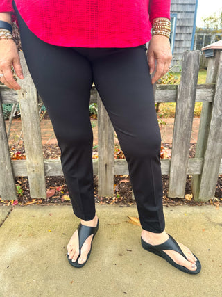 Lulu B Black Ankle Pants