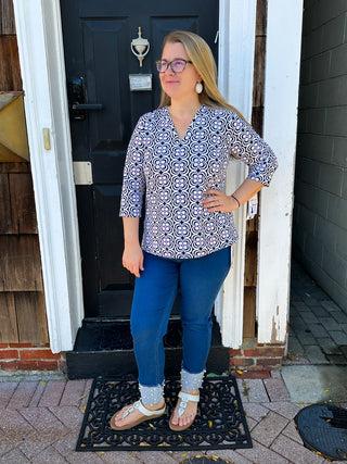 Lulu B Black and Pink Flower V-Neck 3/4 Sleeve Top