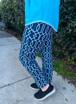 Lulu B Coastal Lattice Secret Pocket Capri Legging