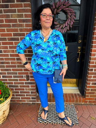 Lulu B Blue Palm Tree V-Neck 3/4 Sleeve Top