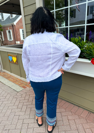 Lulu B Clear Denim Embroidered Stars and Stripes Pull on Jean Capri