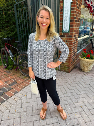 Lulu B Bangladine Black Scallop Capri