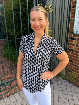 Lulu B Black and Stone Geometric Links Short Sleeve Collar Top