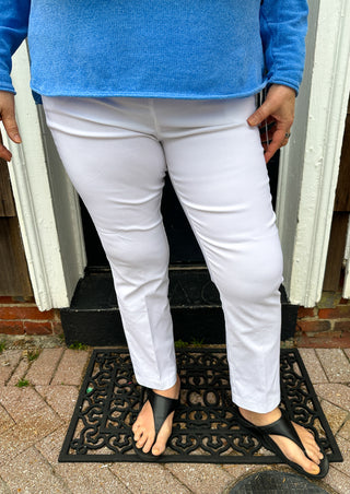 Bangladine by Lulu B White Pull-On Ankle Pant