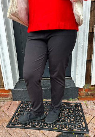 Lulu B Black Ankle Pants