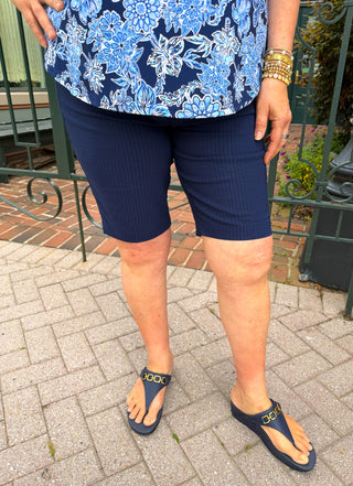 Beachtime by Lulu B Navy 10” Seersucker Short