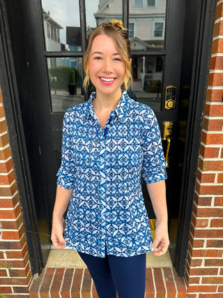 Tango Mango Blue Medallion Pleated Button Down Blouse