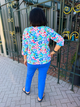 Lulu B Tropical Dragonfly V-Neck 3/4 Sleeve Top