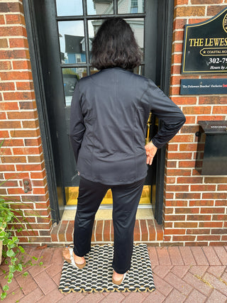 Lulu B Black Full Zip Jacket