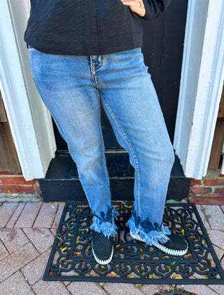 EverStretch Straight Ankle Jeans with Bottom Embroidery