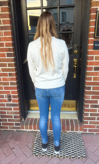 Lulu B Chic Cream Cable Knit V-Neck Sweater