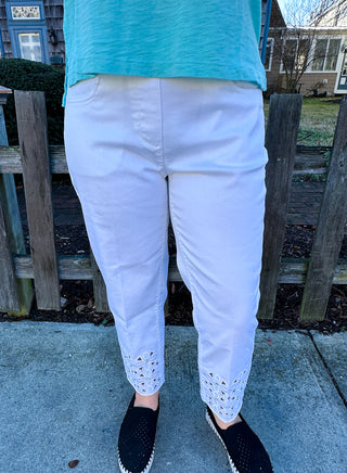Lulu B White Denim Sparkle Flower Capri