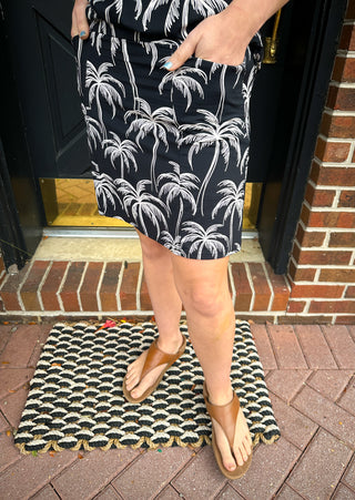 Beachtime by Lulu B Black and Stone Palms 2-Pocket Skort
